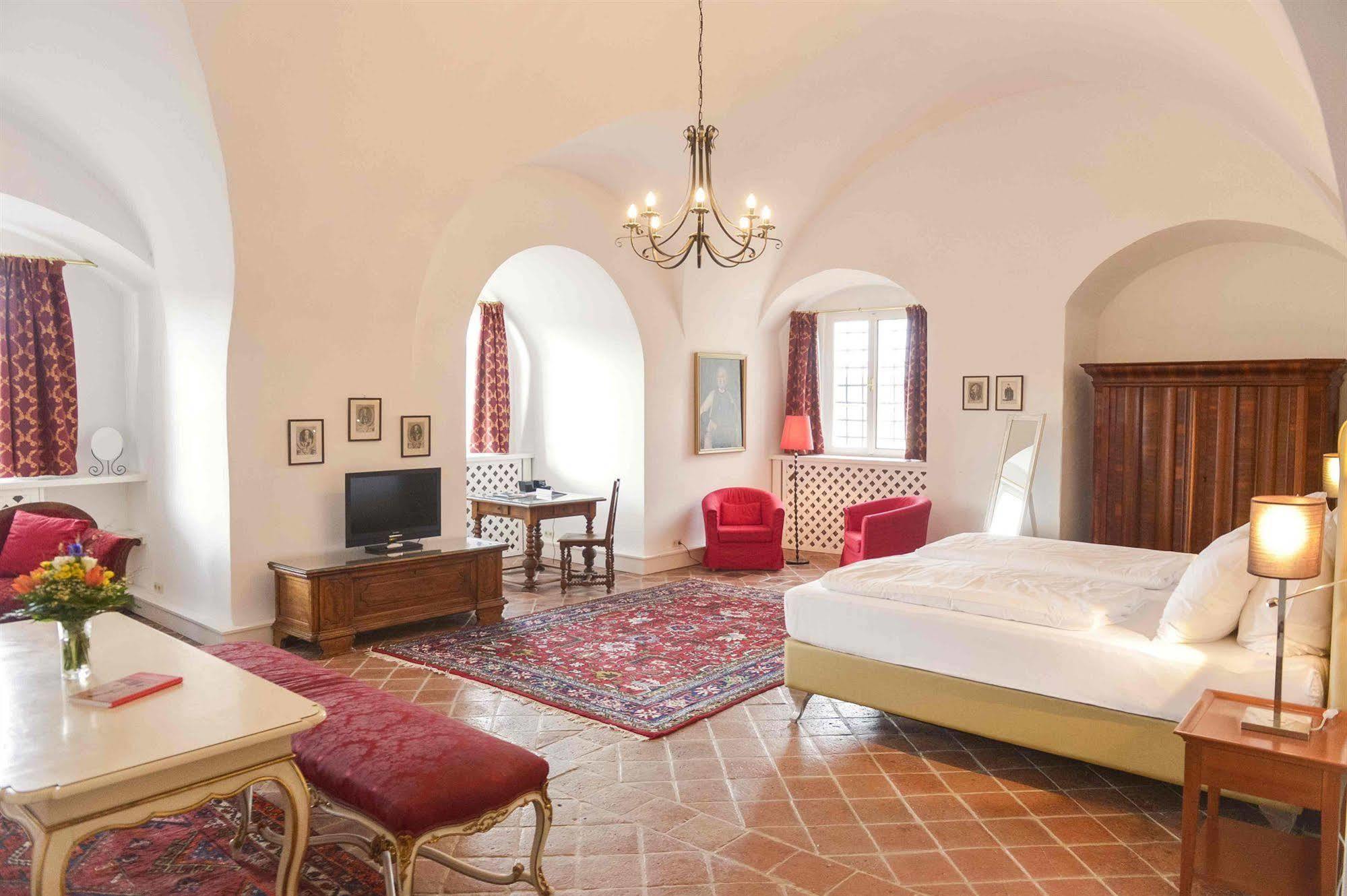 Schlosshotel Mailberg Eksteriør billede
